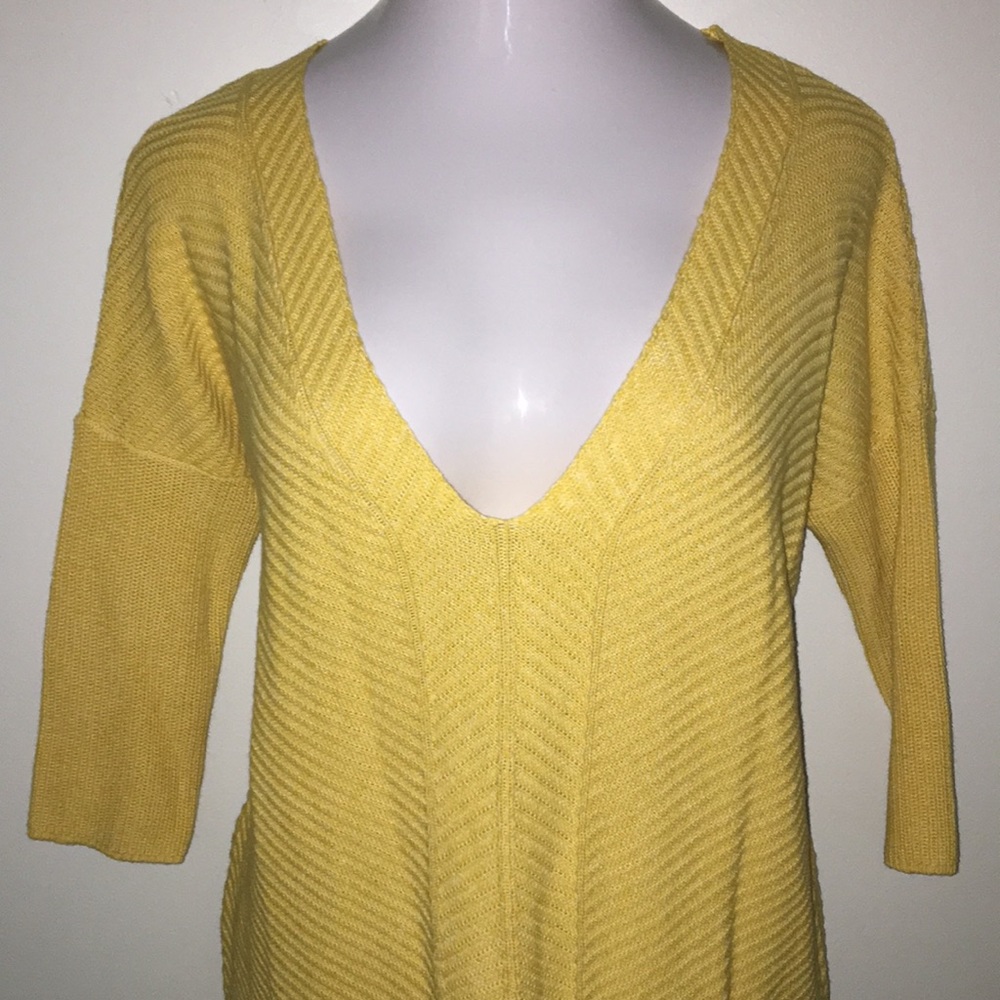 Sweater - Picture 3 of 5
